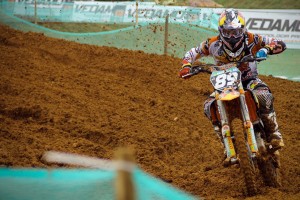 九游-吉鲁怒喷裁判AC米兰爆平背后火药味十足，吉鲁总进球